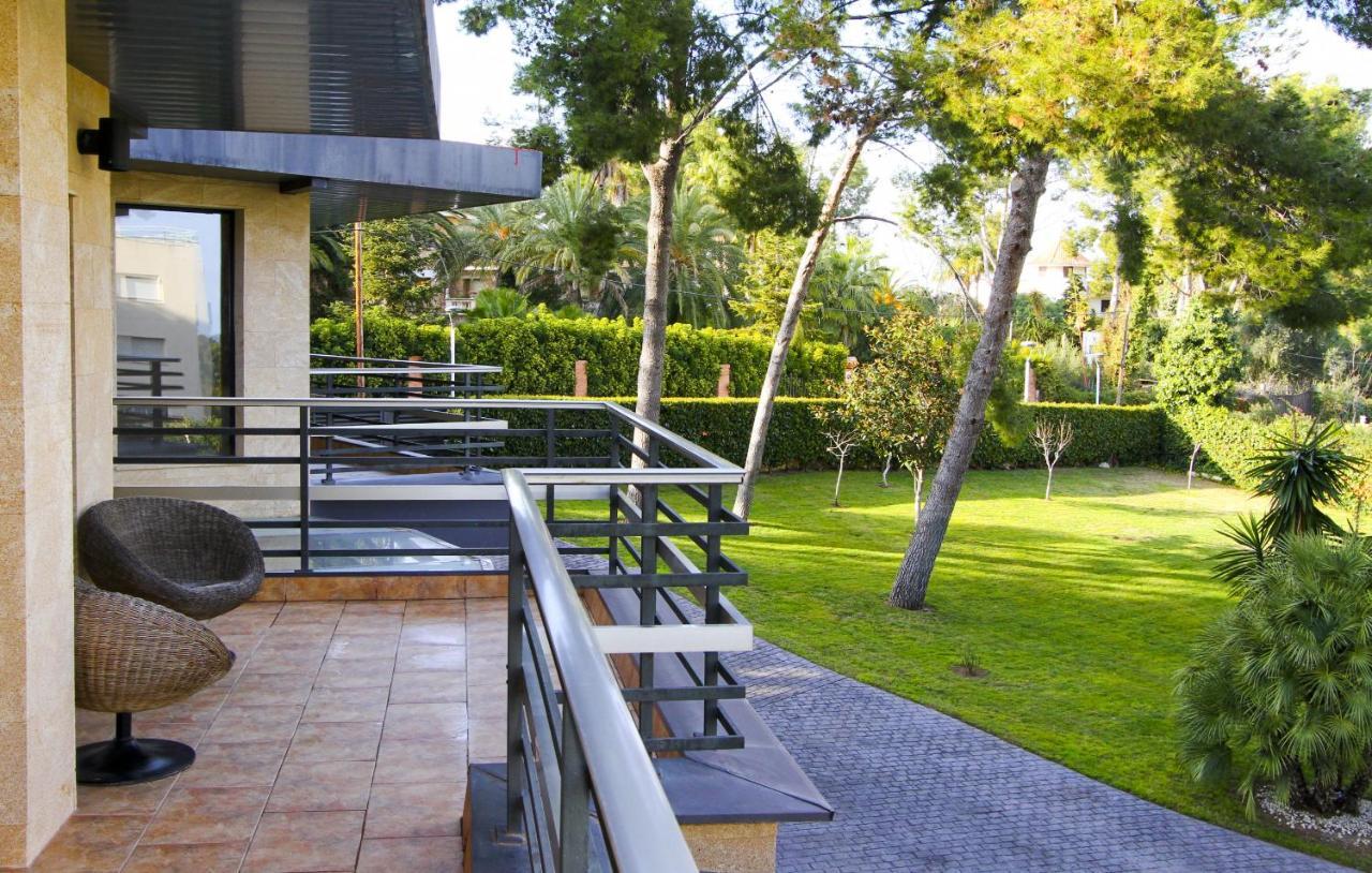 סאלו Villa Planet מראה חיצוני תמונה